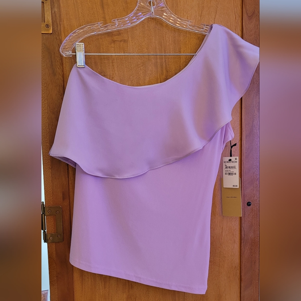 Halogen one shoulder flutter blouse 👚
